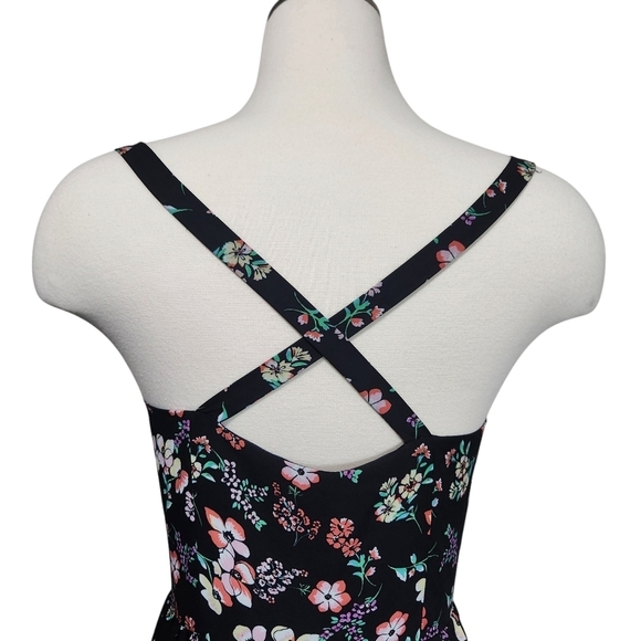 EUC GAP BLACK W/PINK FLORAL CRISS-CROSSED STRAPPY BACK MAXI  SUNDRESS SIZE 12 - Picture 7 of 11